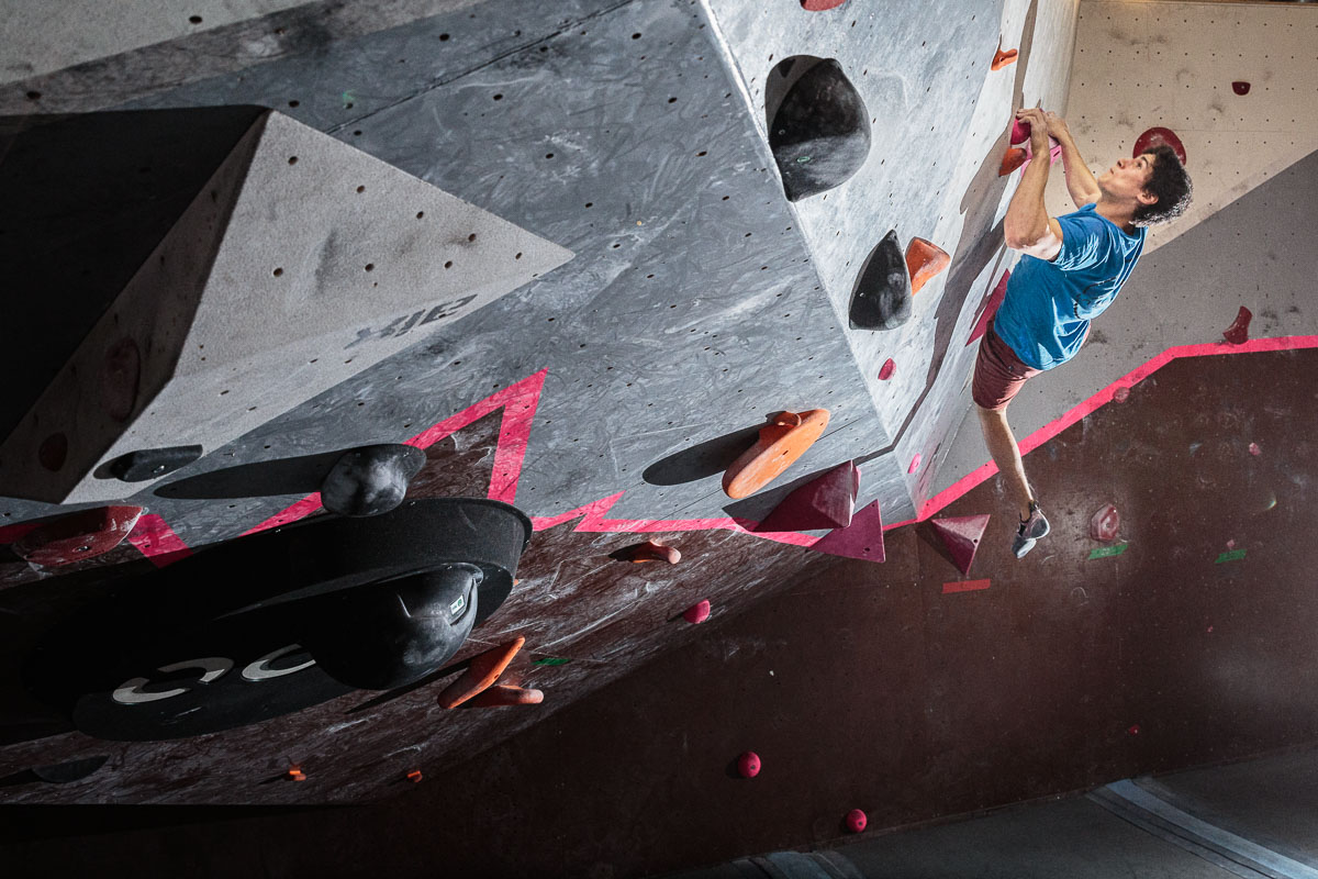 Andy Gullsten on the steeps of Boulder Center Isatis in Helsinki.